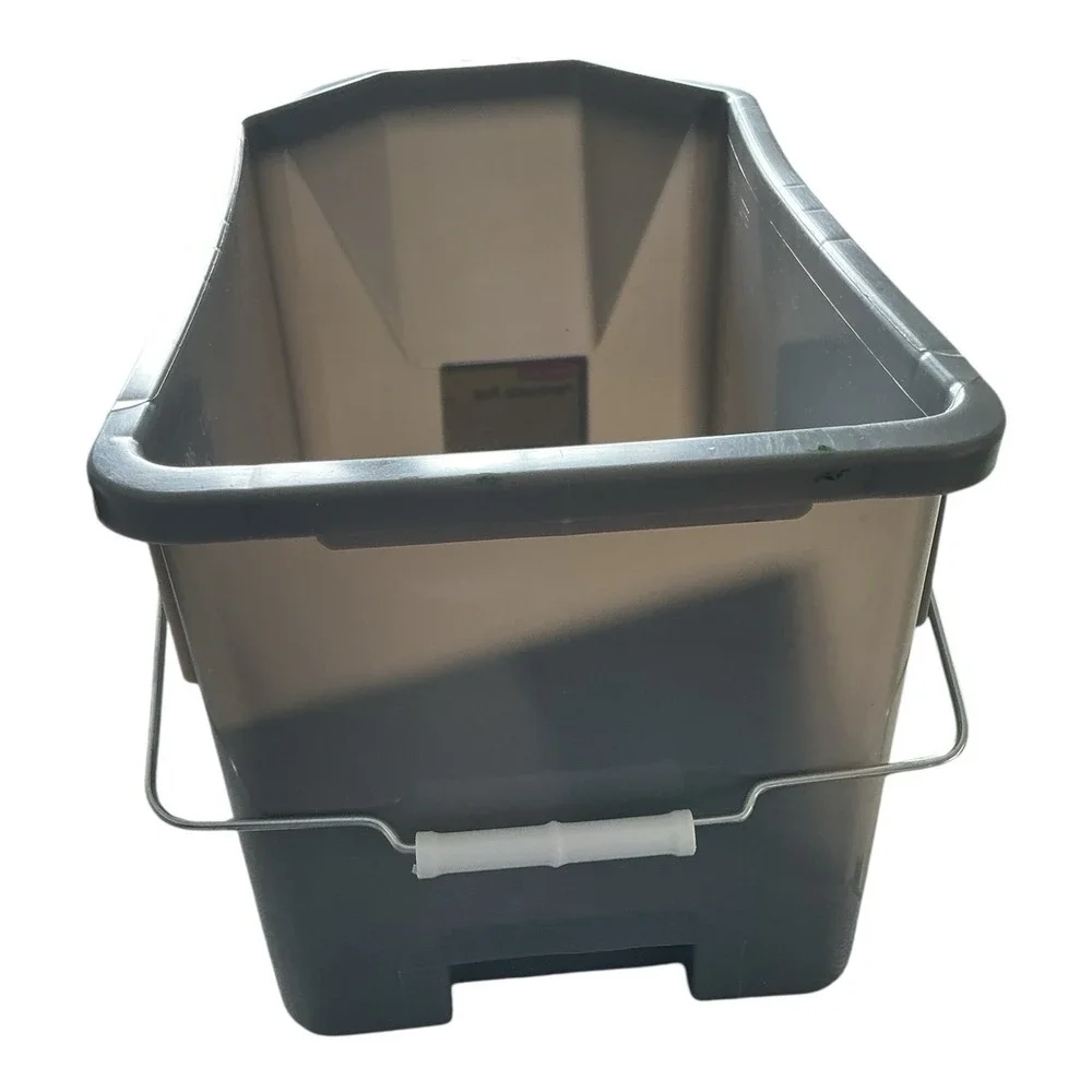 Rubbermaid - 15 Quart Mop‎ Bucket - Commercial Cleaning Utility Bucket